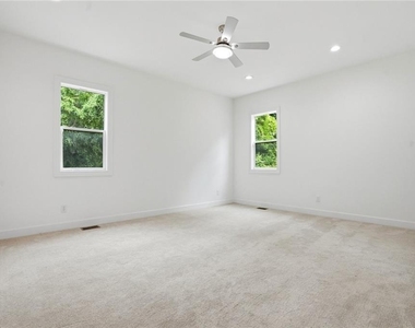 2415 Rugby Avenue - Photo Thumbnail 23