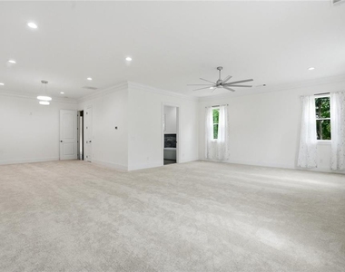 2415 Rugby Avenue - Photo Thumbnail 13
