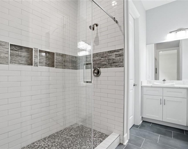 2415 Rugby Avenue - Photo Thumbnail 30