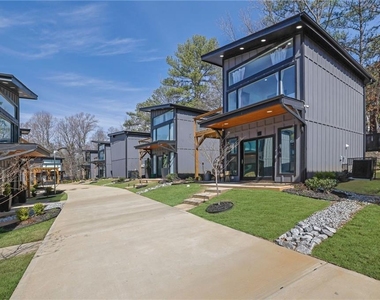 3120 Godby Road - Photo Thumbnail 28