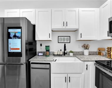 3120 Godby Road - Photo Thumbnail 7