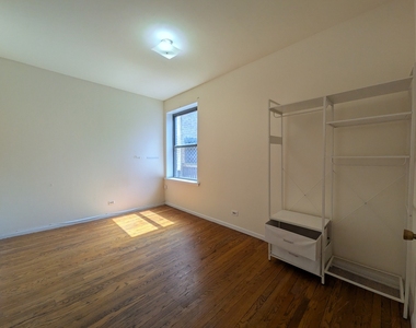 3147 W Medill Avenue - Photo Thumbnail 8