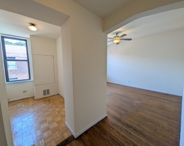 3147 W Medill Avenue - Photo Thumbnail 5