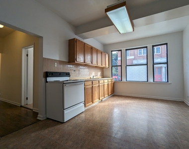 3147 W Medill Avenue - Photo Thumbnail 11