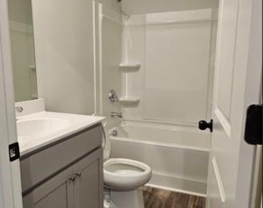 908 Colton Drive - Photo Thumbnail 27