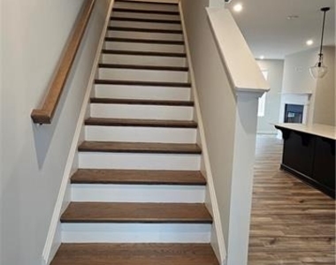908 Colton Drive - Photo Thumbnail 17