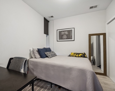 713 N Milwaukee Avenue - Photo Thumbnail 13
