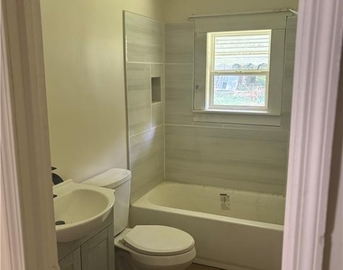 4049 Villa Avenue - Photo Thumbnail 8