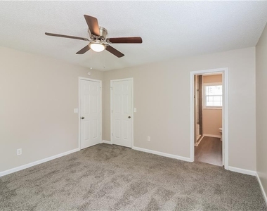 100 Ivy Glen Court - Photo Thumbnail 10