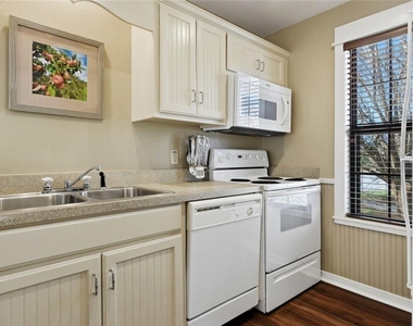 200 Apple Seed Court - Photo Thumbnail 7