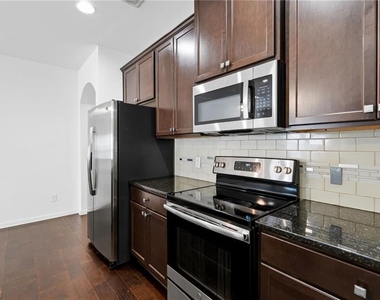 4987 Longview Walk - Photo Thumbnail 5