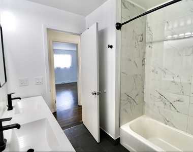 520 Glendale Road - Photo Thumbnail 8