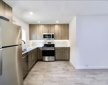 520 Glendale Road - Photo Thumbnail 7