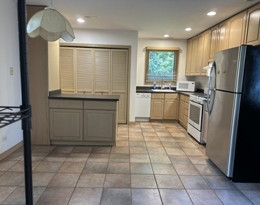 17n750 Galligan Road - Photo Thumbnail 7