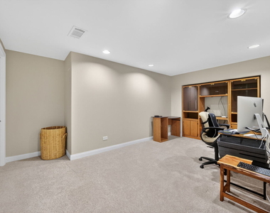 322 Hemlock Lane - Photo Thumbnail 37