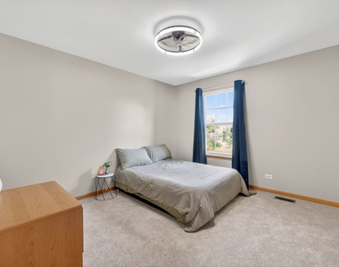 322 Hemlock Lane - Photo Thumbnail 29