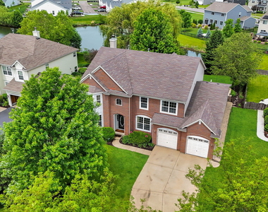 322 Hemlock Lane - Photo Thumbnail 3