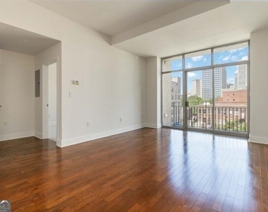 171 Auburn Avenue - Photo Thumbnail 7