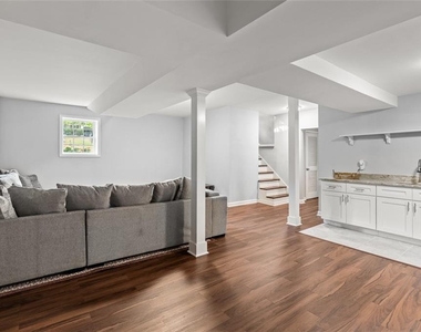 3334 Romelie Drive - Photo Thumbnail 21