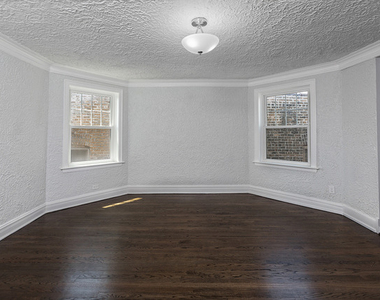 2720 W Winnemac Avenue - Photo Thumbnail 3