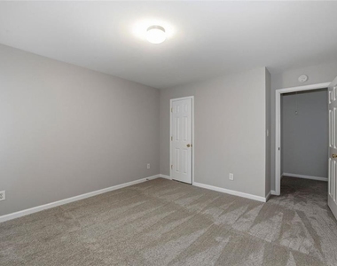 2531 Fieldview Way - Photo Thumbnail 16