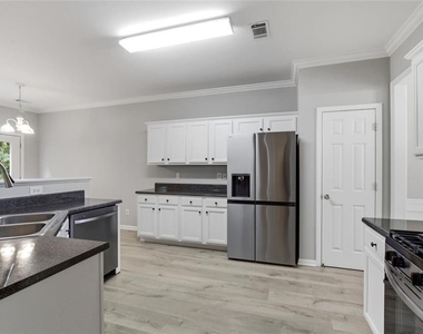 2531 Fieldview Way - Photo Thumbnail 2
