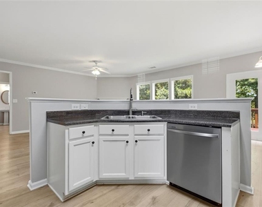 2531 Fieldview Way - Photo Thumbnail 24