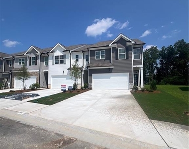 60 Berryville Drive - Photo Thumbnail 2