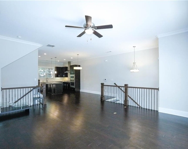 1920 Townsend Court - Photo Thumbnail 9