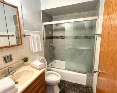 3158-3158 W 93rd Street - Photo Thumbnail 2