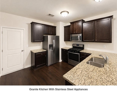 3432 Castleberry Village Circle - Photo Thumbnail 5