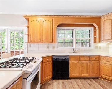 919 Bridgegate Drive Ne - Photo Thumbnail 20