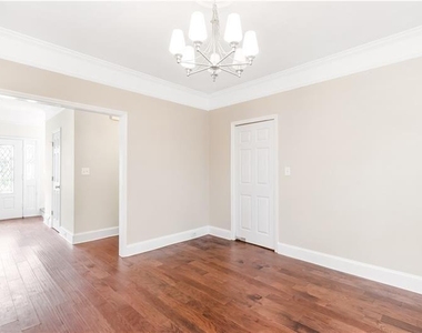 919 Bridgegate Drive Ne - Photo Thumbnail 14