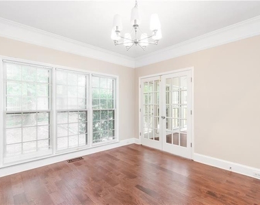 919 Bridgegate Drive Ne - Photo Thumbnail 16