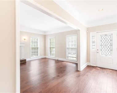 919 Bridgegate Drive Ne - Photo Thumbnail 18