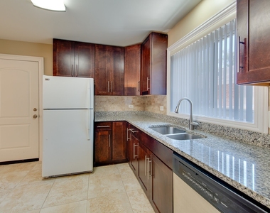 32 N Main Street - Photo Thumbnail 6