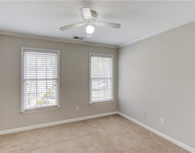 11007 Lorin Way - Photo Thumbnail 28
