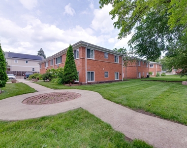 32 N Main Street - Photo Thumbnail 15