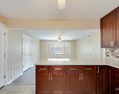 32 N Main Street - Photo Thumbnail 7