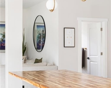 1291 Avon Avenue Sw - Photo Thumbnail 10