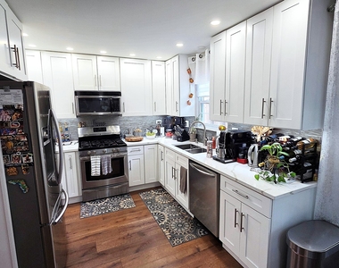 2253 Camden Lane - Photo Thumbnail 5