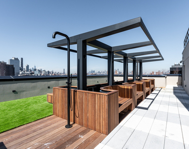 527 Grand Ave - Photo Thumbnail 3