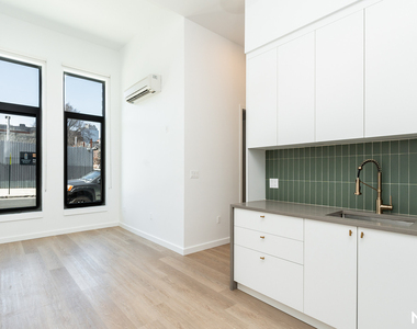 527 Grand Ave - Photo Thumbnail 1