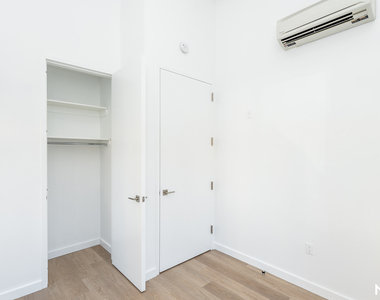 527 Grand Ave - Photo Thumbnail 19