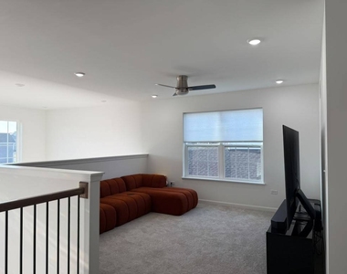 169 Henderson Street - Photo Thumbnail 4