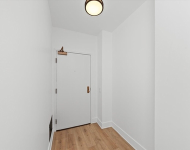 680 S Federal Street - Photo Thumbnail 12