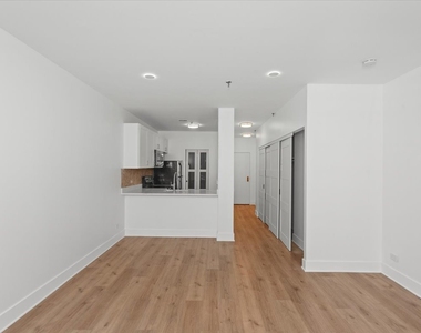 680 S Federal Street - Photo Thumbnail 2