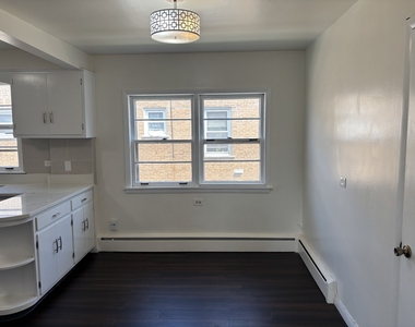 7074 W Diversey Avenue - Photo Thumbnail 3