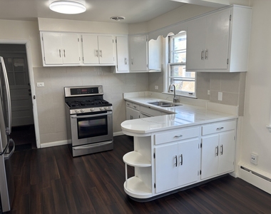7074 W Diversey Avenue - Photo Thumbnail 2