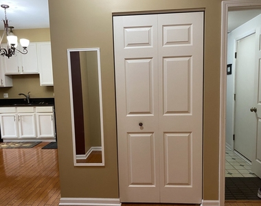2824 White Thorn Circle - Photo Thumbnail 4